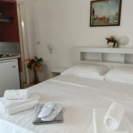 Apartment Arto Pefkari