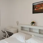 Arto * Pefkari