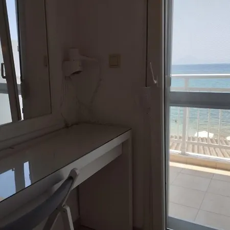 Arto Apartment
